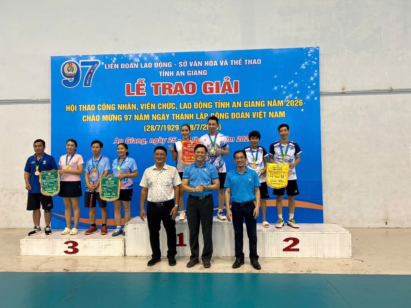 hoi thao rach gia 3