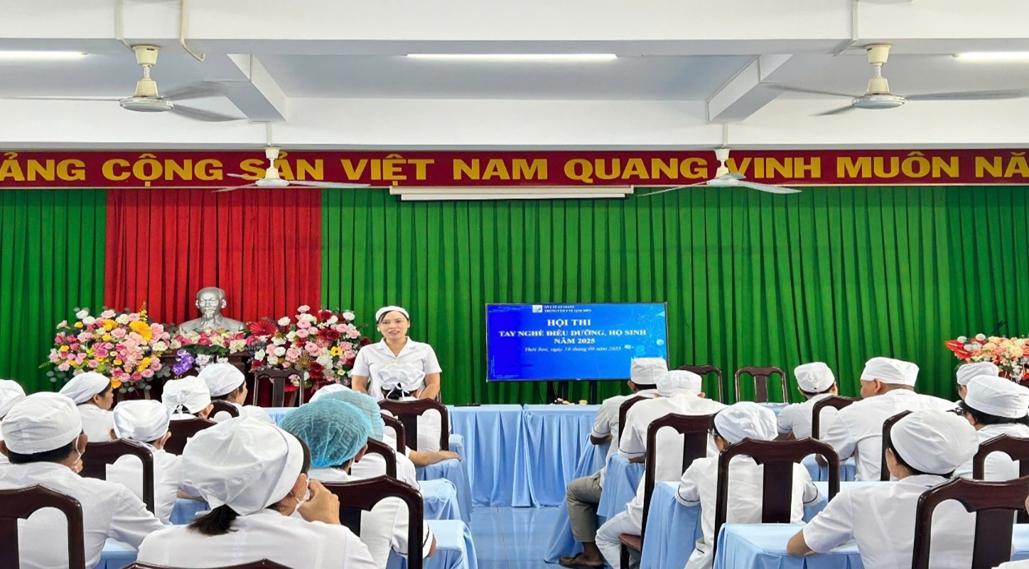 TỊNH BIÊN TỔ CHỨC HỘI THI TAY NGHỀ ĐIỀU DƯỠNG, HỘ SINH NĂM 2025