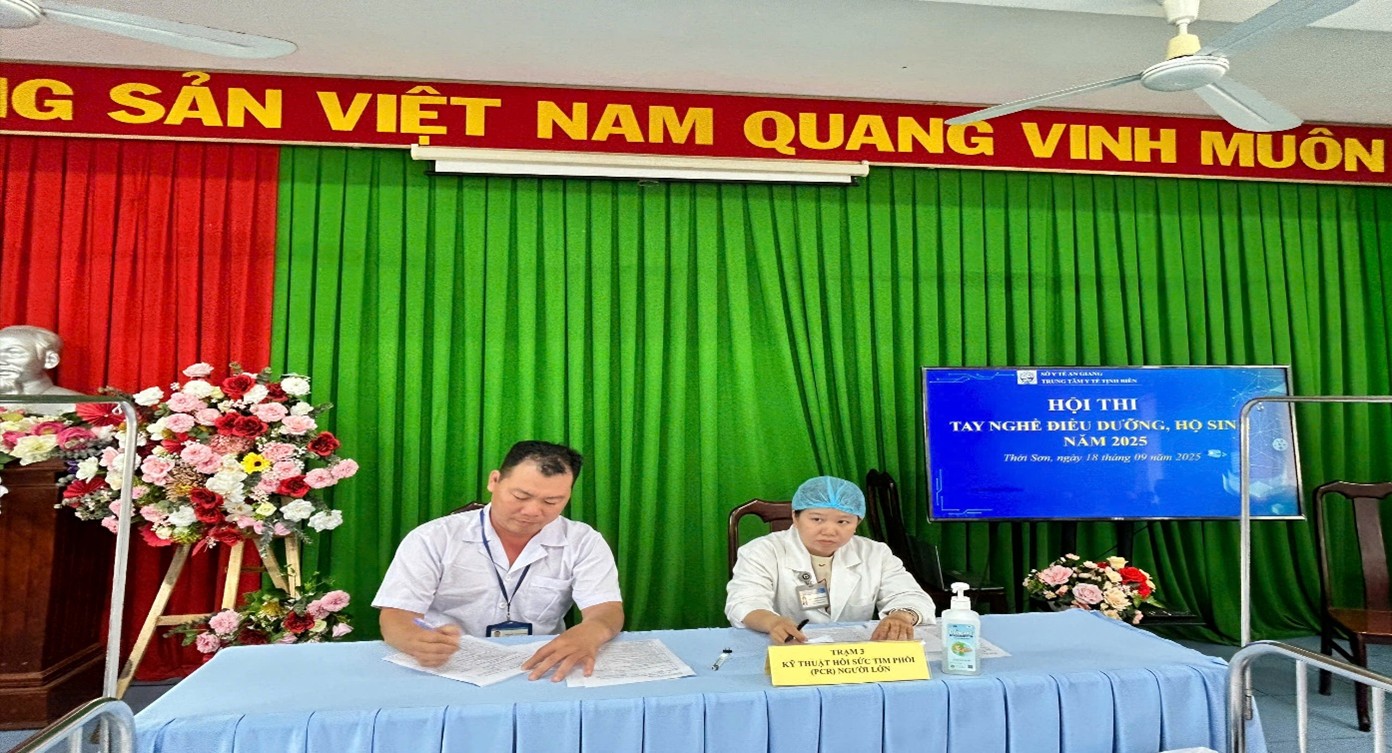 hoi thi nu ho sinh 3